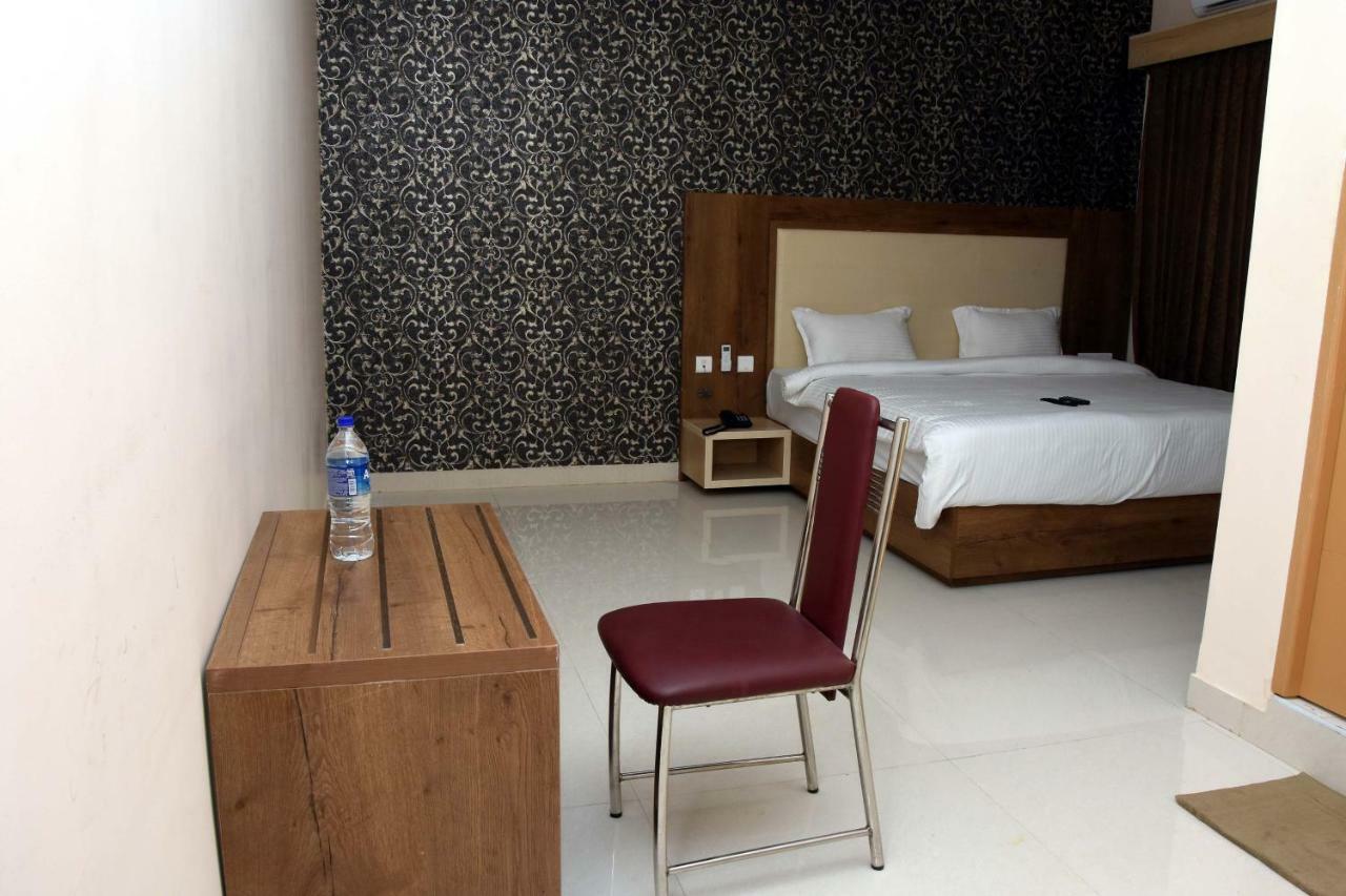 Salem Regency - A Business Stay Eksteriør bilde